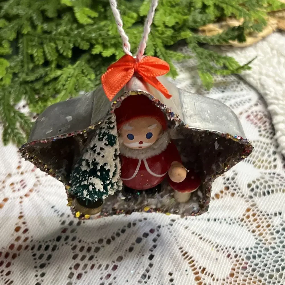 Vintage Star Tart Tin Santa Claus Diorama Mid Century Style Mushroom Ornament